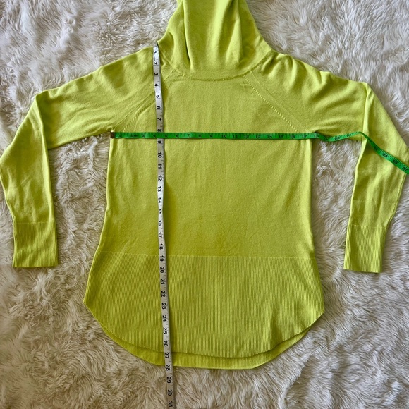 CYRUS Cowl Neck Sweater Lemon Green/Yellow Size Small - Picture 8 of 8
